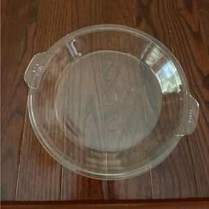 Vintage Pyrex Round Casserole One Quart Lid 684-C